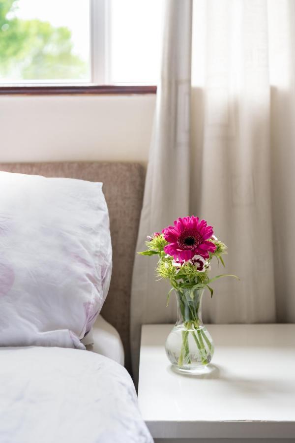 กลีน-นา-สมอล Bed & Breakfast โฮวท์ ภายนอก รูปภาพ